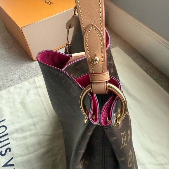 Louis Vuitton Graceful MM – Monogram Canvas with Bright Peony Interior - Picture 10 of 10